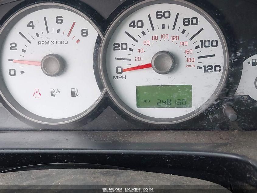 2005 Ford Escape Xls VIN: 1FMYU02Z15KB85699 Lot: 43982383