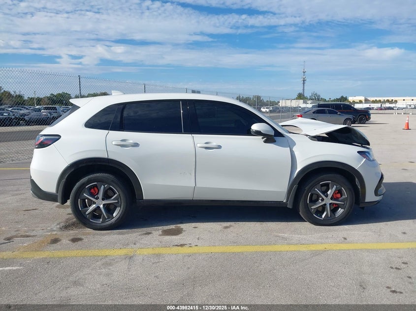 VIN 3CZRZ1H71PM716797 2023 HONDA HR-V 2WD EX-L
