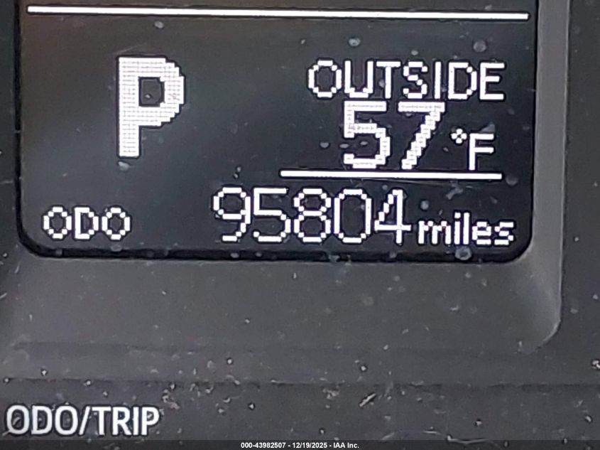 2017 Toyota Corolla Le VIN: 5YFBURHE0HP678525 Lot: 43982507