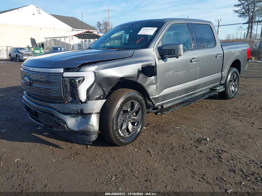 2022 Ford F-150 Lightning Lariat