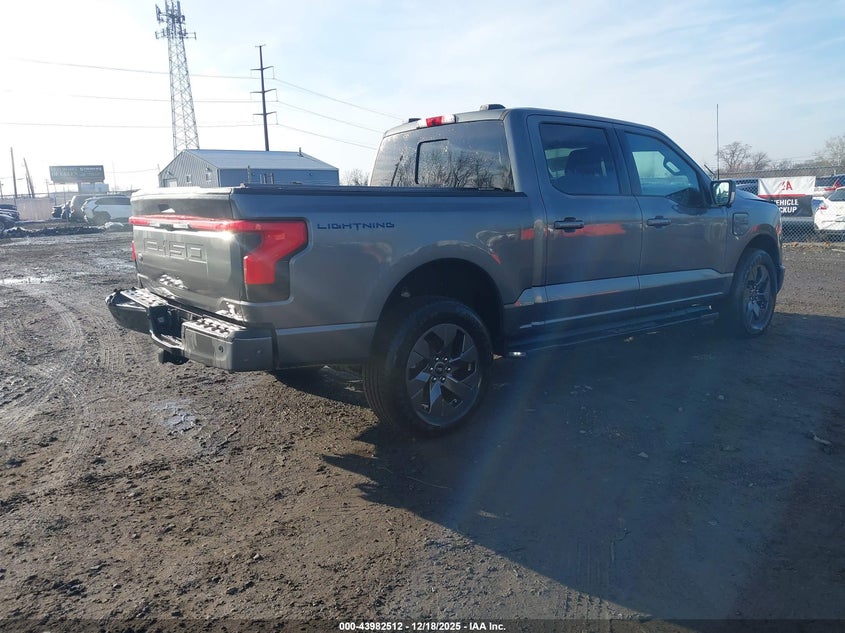 2022 Ford F-150 Lightning Lariat