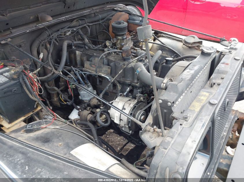 1989 Jeep Wrangler / Yj VIN: 2J4FY29T3KJ155851 Lot: 43982513