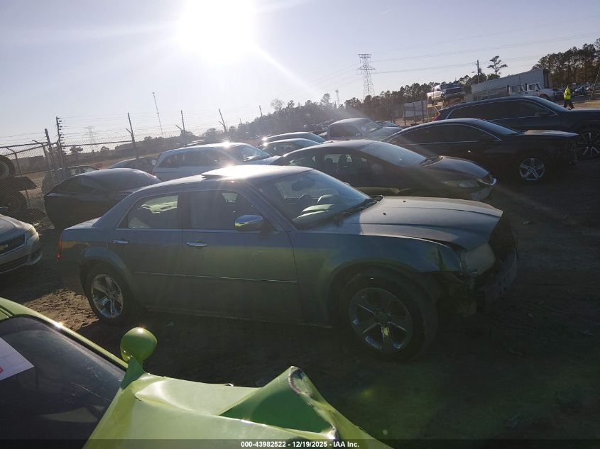 2007 Chrysler 300C VIN: 2C3KA63H77H754064 Lot: 43982522