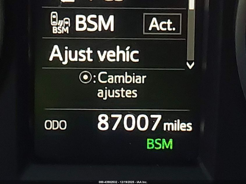 2018 Toyota Rav4 Xle VIN: JTMRFREV3JD252429 Lot: 43982532