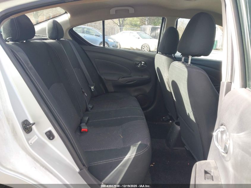 2019 Nissan Versa 1.6 Sv VIN: 3N1CN7AP5KL828329 Lot: 43982638