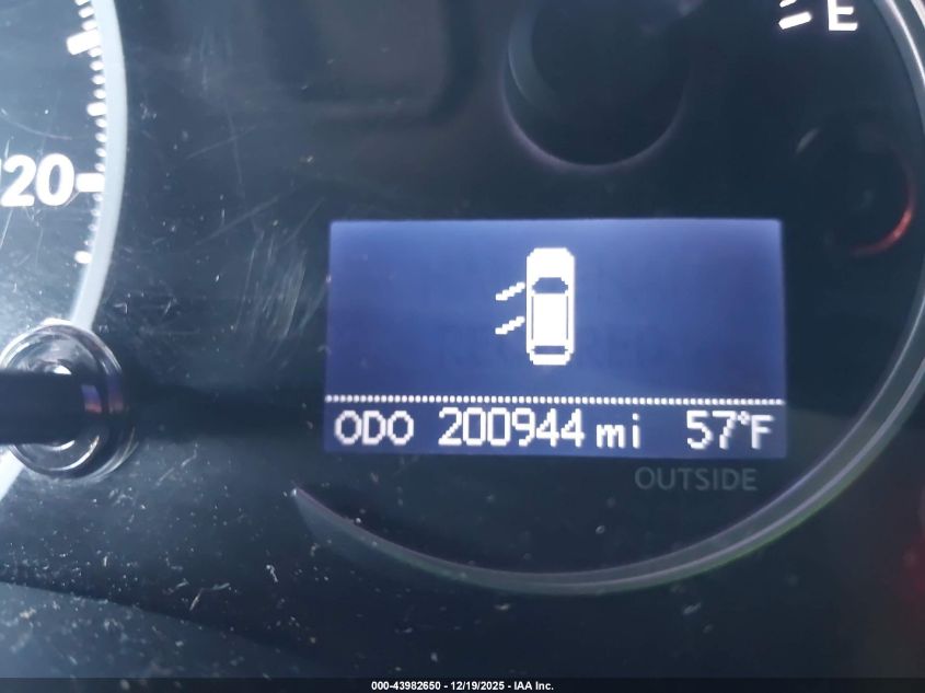 2011 Lexus Ct 200H Premium VIN: JTHKD5BH1B2032362 Lot: 43982650