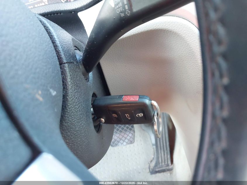 2013 Volkswagen Passat 2.5L Se VIN: 1VWBH7A37DC063648 Lot: 43982670