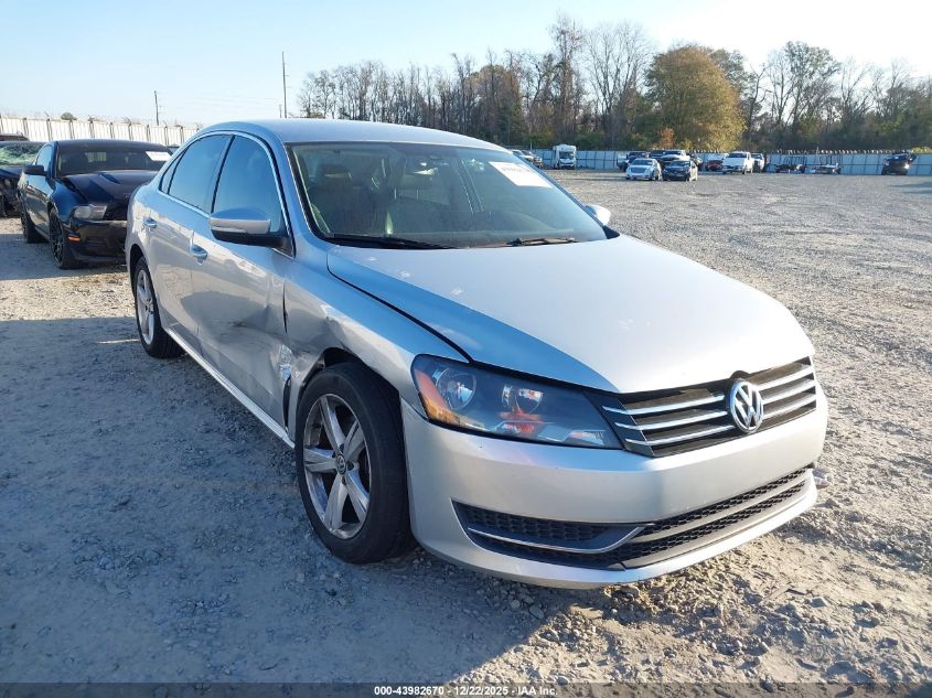 2013 Volkswagen Passat 2.5L Se VIN: 1VWBH7A37DC063648 Lot: 43982670