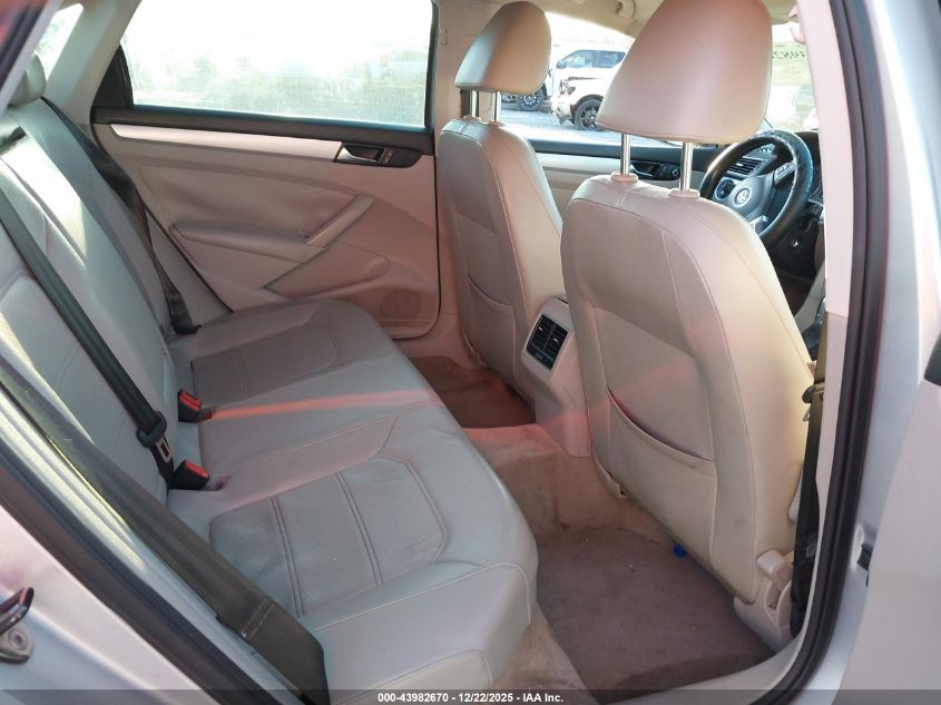 2013 Volkswagen Passat 2.5L Se VIN: 1VWBH7A37DC063648 Lot: 43982670