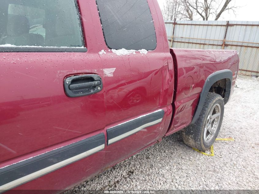 2004 Chevrolet Silverado 1500 Z71 VIN: 2GCEK19TX41247653 Lot: 43982694