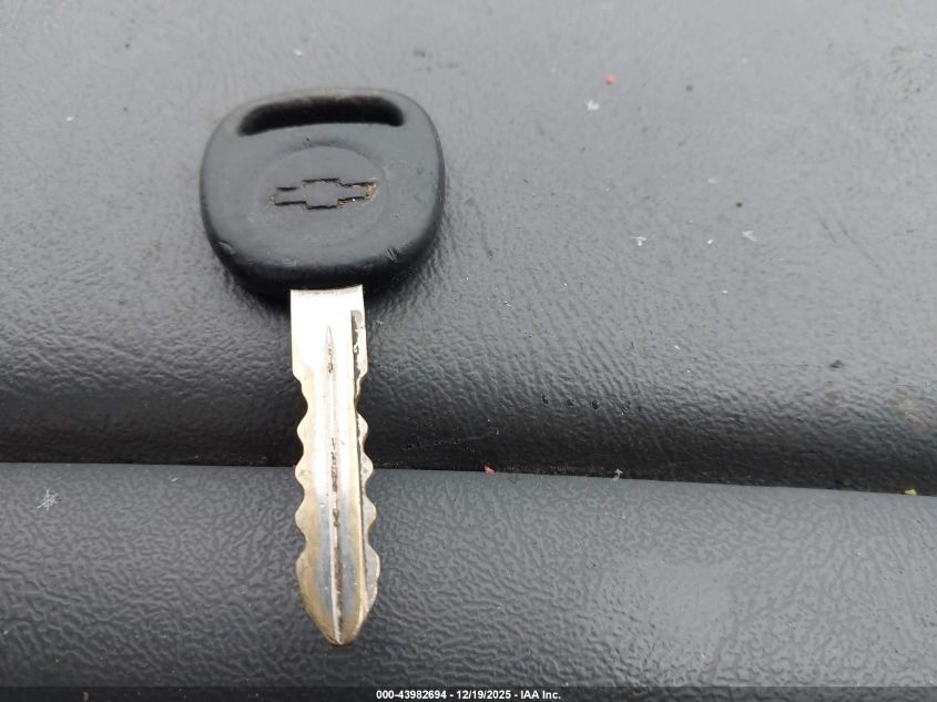 2004 Chevrolet Silverado 1500 Z71 VIN: 2GCEK19TX41247653 Lot: 43982694