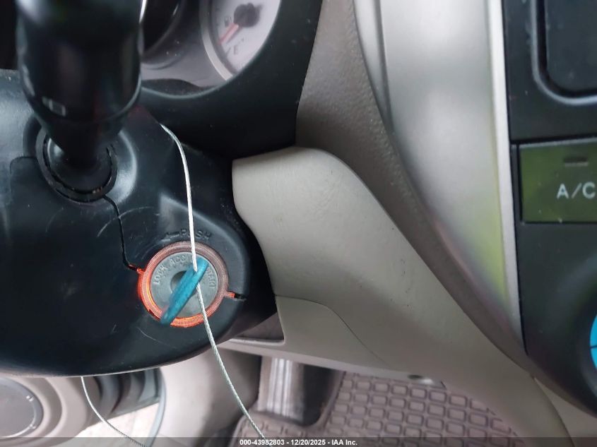 2004 Toyota Rav4 VIN: JTEHD20V040033998 Lot: 43982803