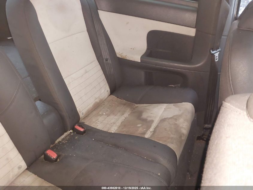 2011 Volvo C30 T5/T5 R-Design VIN: YV1672MK7B2203627 Lot: 43982818