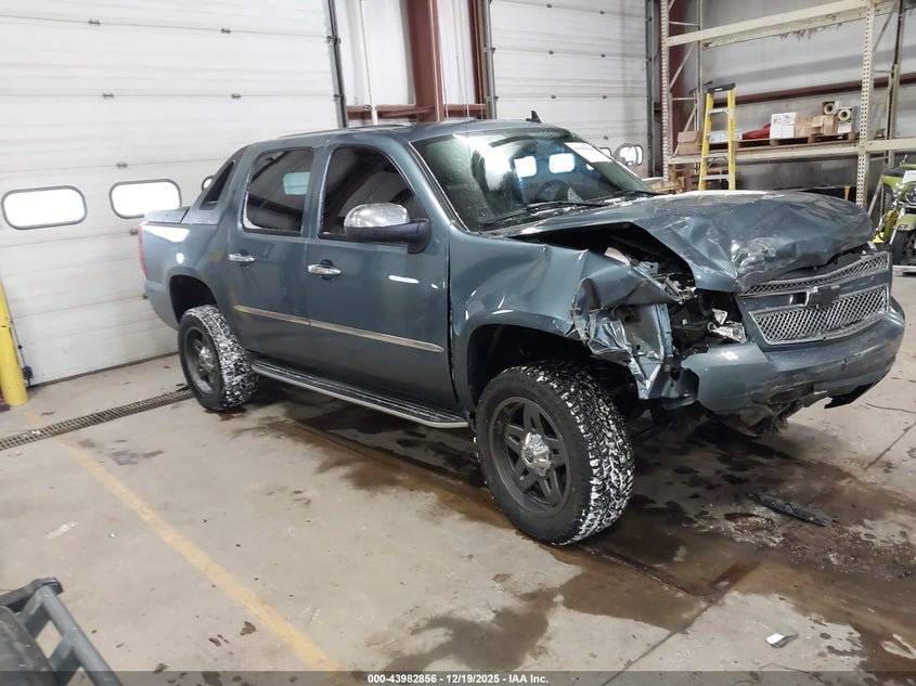 3GNFK12328G144682 2008 Chevrolet Avalanche 1500 Lt auction photo 1