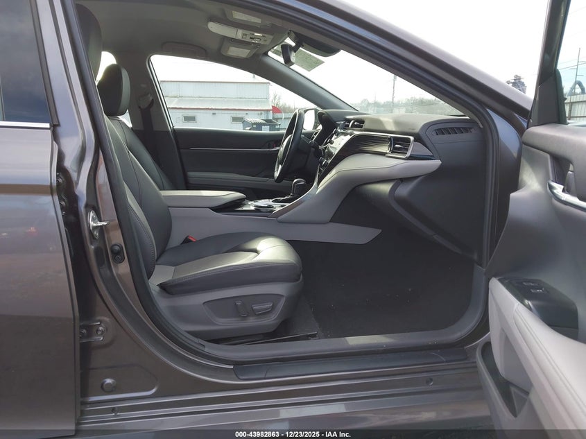 2020 Toyota Camry Xle