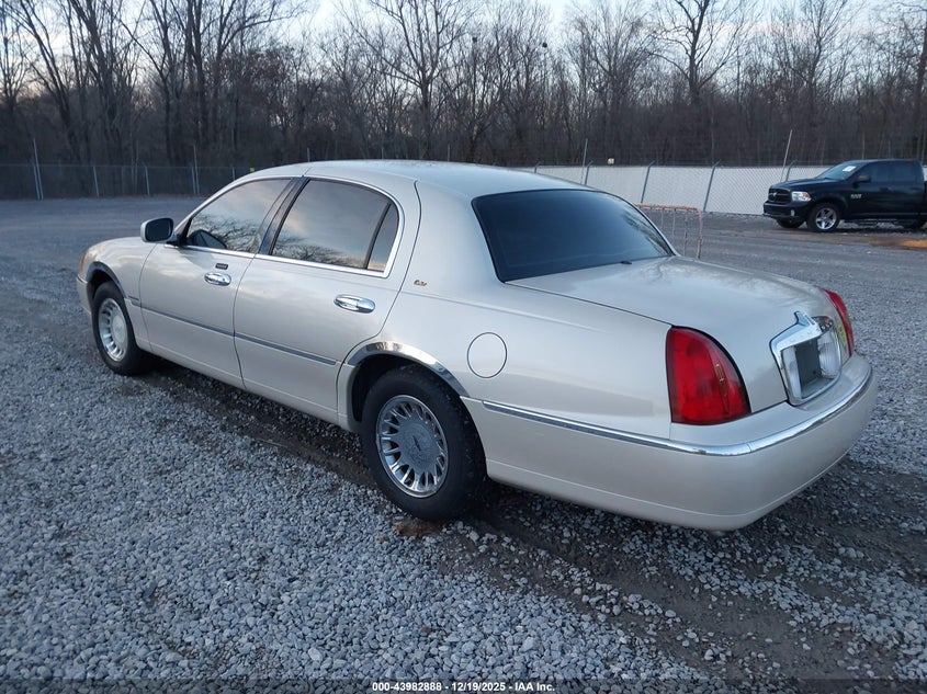 2000 Lincoln Town Car Cartier