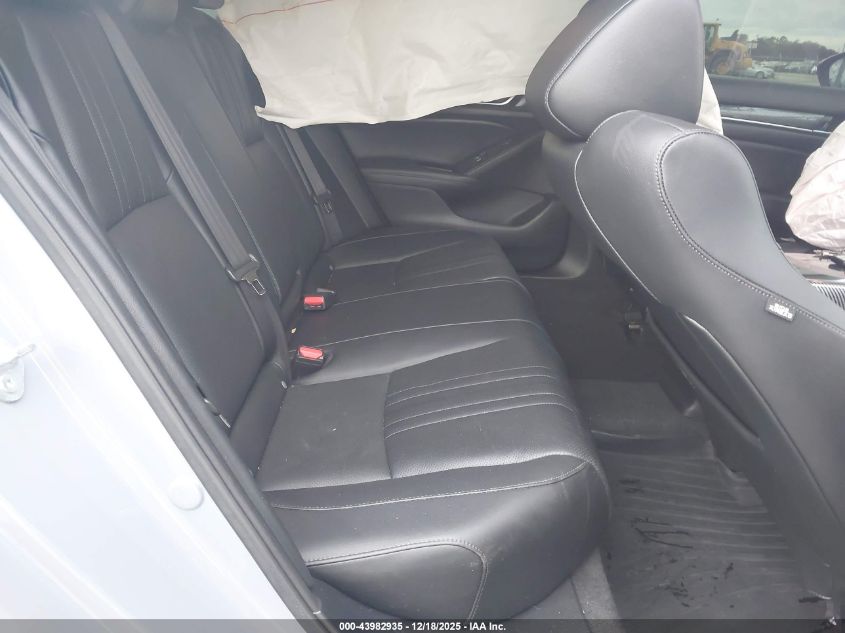 2022 Honda Accord Touring VIN: 1HGCV2F96NA008364 Lot: 43982935