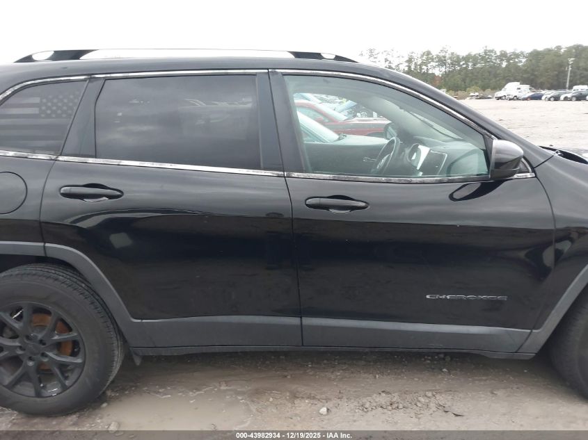 2018 Jeep Cherokee Latitude Fwd VIN: 1C4PJLCB1JD552725 Lot: 43982934