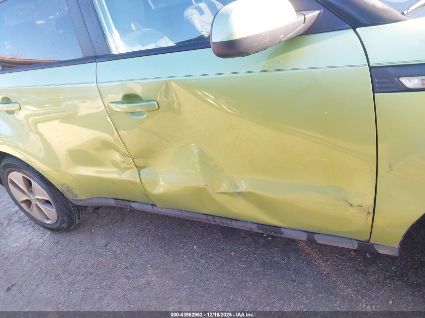 2014 Kia Soul VIN: KNDJN2A22E7725129 Lot: 43982963