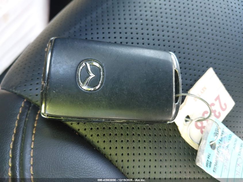 2025 Mazda Cx-70 3.3 Turbo S Premium VIN: JM3KJDHC1S1111754 Lot: 43983056