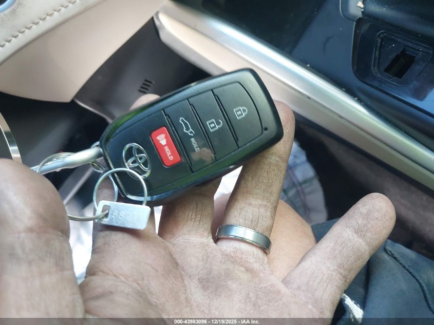 2024 Toyota Highlander Xle VIN: 5TDKDRAHXRS530959 Lot: 43983096