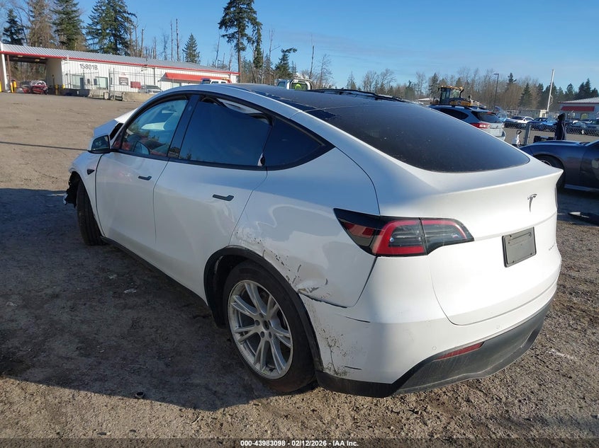 2022 Tesla Model Y Long Range Dual Motor All-Wheel Drive