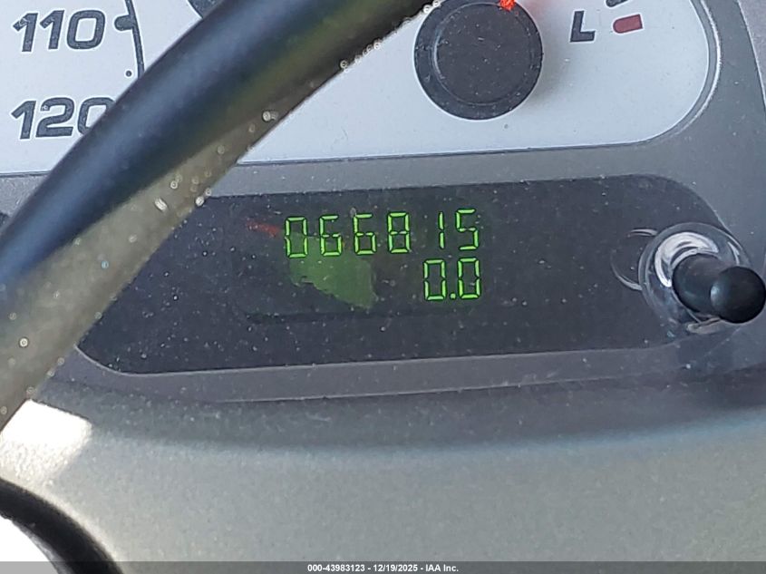 2004 Ford Explorer Sport Trac Adrenalin/Xls/Xlt VIN: 1FMZU67K24UA15339 Lot: 43983123