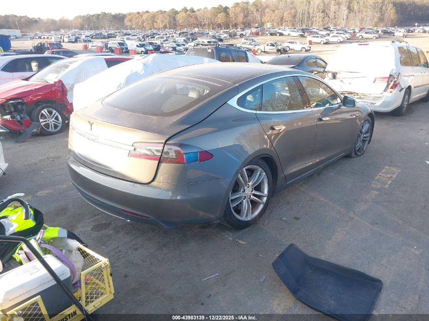 2016 Tesla Model S 60/70/75/85 VIN: 5YJSA1E10GF127971 Lot: 43983139