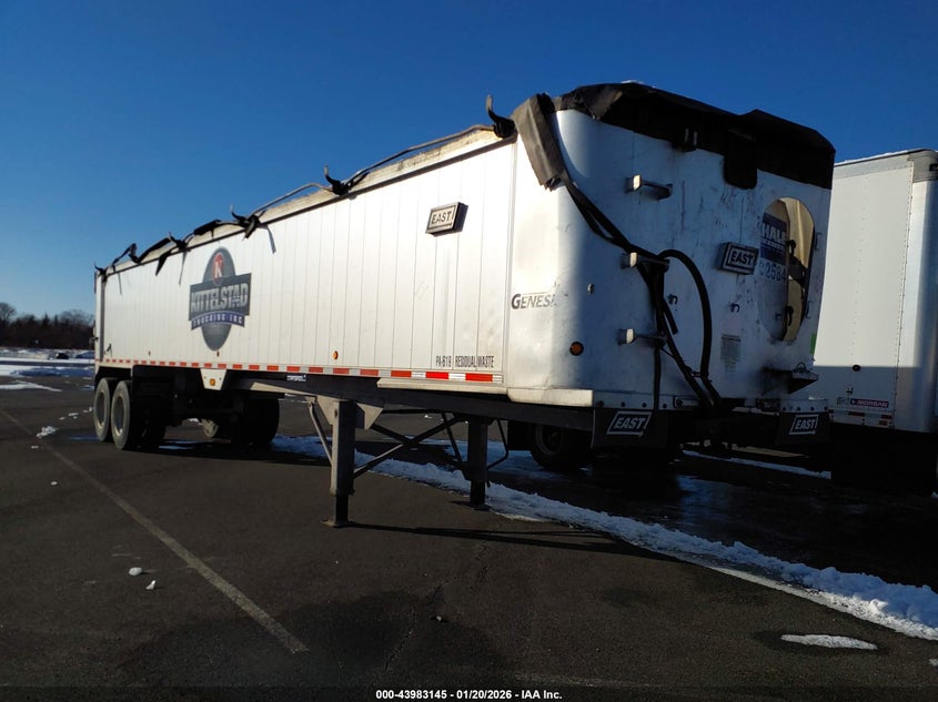 2017 East Manufacturing Trailer