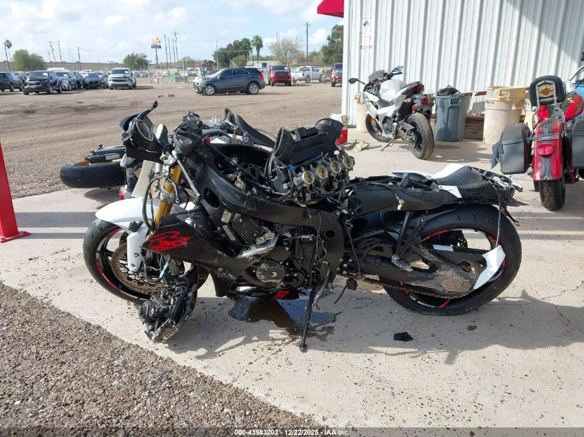 2019 Suzuki Gsx-R750 VIN: JS1GR7MAXK7100384 Lot: 43983203