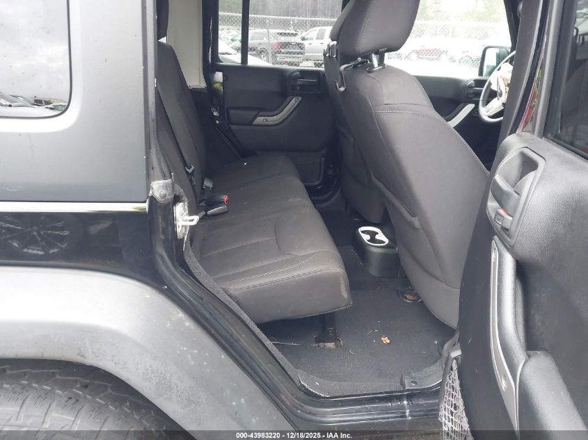 2013 Jeep Wrangler Unlimited Sport VIN: 1C4BJWDGXDL697326 Lot: 43983220