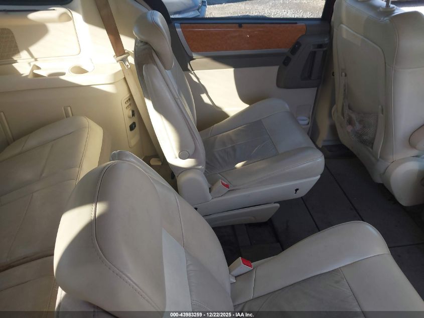 2010 Chrysler Town & Country Limited VIN: 2A4RR6DX6AR338429 Lot: 43983259