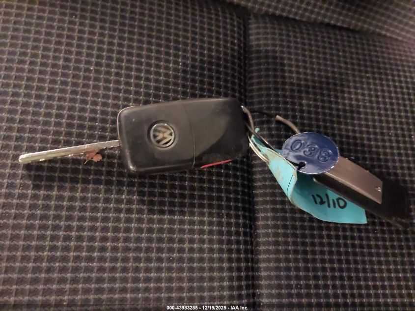 2013 Volkswagen Golf 2.5L 4-Door VIN: WVWDB7AJ0DW138250 Lot: 43983285