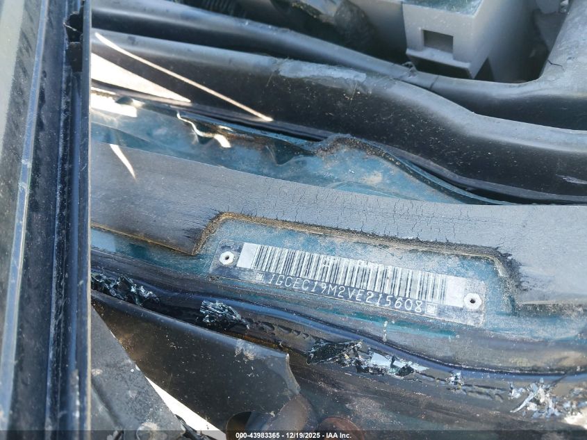 1997 Chevrolet C1500 Fleetside VIN: 1GCEC19M2VE215608 Lot: 43983365