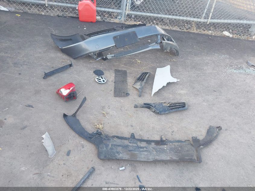 2014 Volkswagen Jetta 2.0L S VIN: 3VW2K7AJ5EM304817 Lot: 43983376