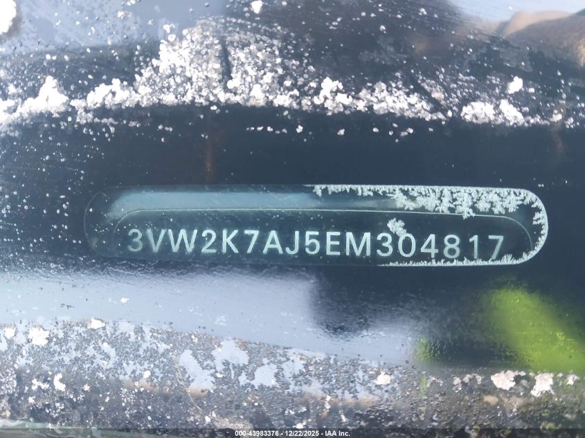 2014 Volkswagen Jetta 2.0L S VIN: 3VW2K7AJ5EM304817 Lot: 43983376