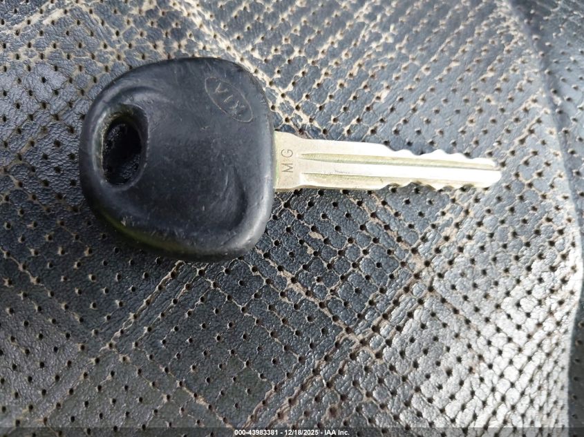 2006 Kia Optima Ex V6 (New)/Lx V6 (New) VIN: KNAGE124965044268 Lot: 43983381