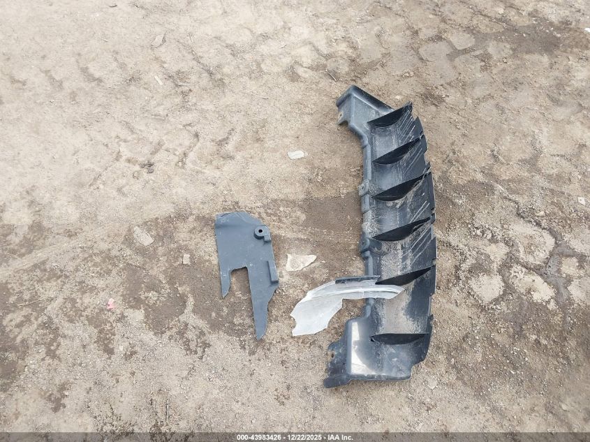 2015 Ford C-Max Hybrid Se VIN: 1FADP5AU6FL104730 Lot: 43983426