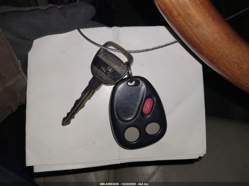 2003 Cadillac Escalade Standard VIN: 1GYEK63N63R126934 Lot: 43983435