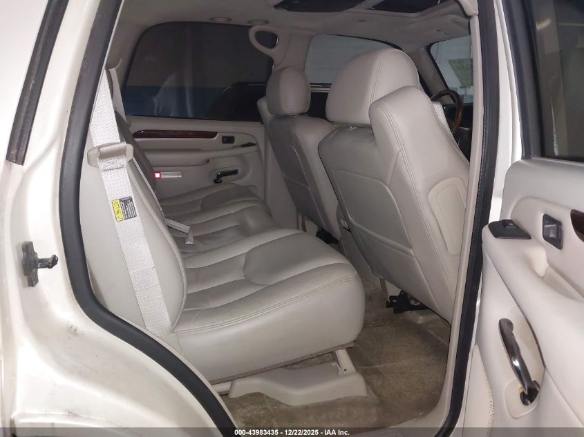 2003 Cadillac Escalade Standard VIN: 1GYEK63N63R126934 Lot: 43983435