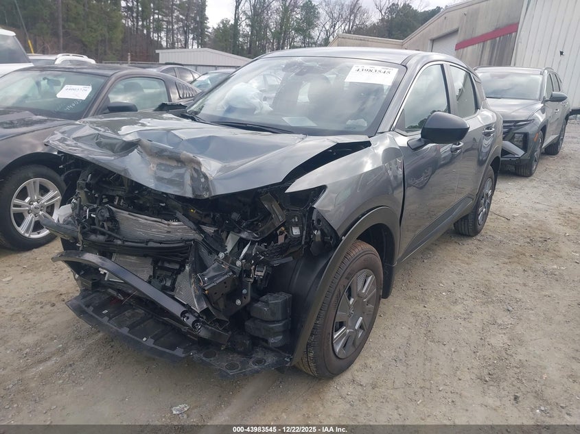 2025 Nissan Kicks S Fwd