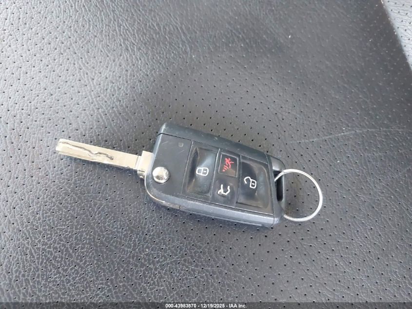 2018 Volkswagen Atlas 3.6L V6 S VIN: 1V2AR2CA6JC536945 Lot: 43983570