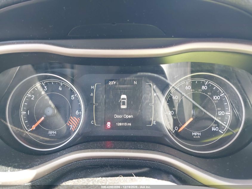 2015 Jeep Cherokee Sport VIN: 1C4PJLAB5FW611970 Lot: 43983596