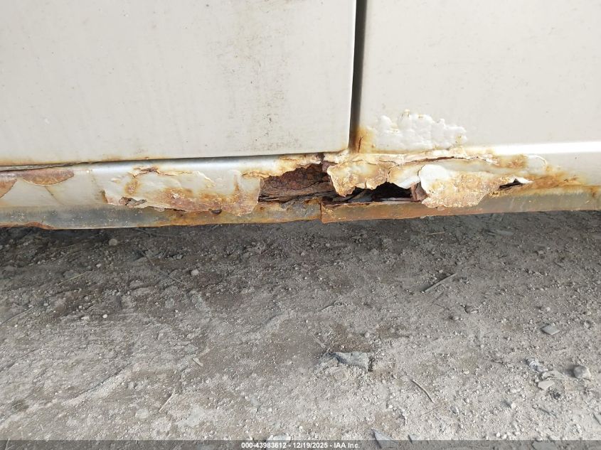 2003 Ford E-250 Commercial VIN: 1FTNE24223HA64836 Lot: 43983612