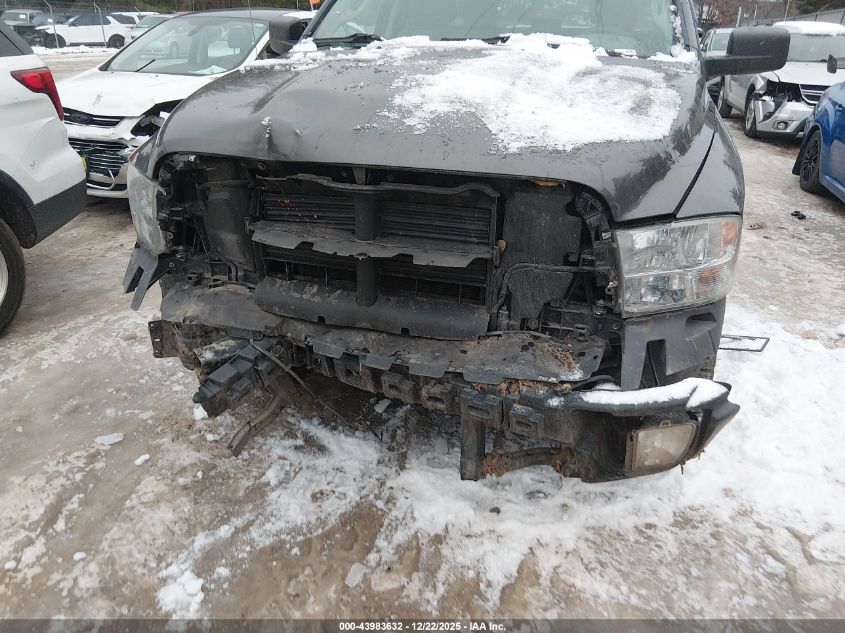 2017 Ram 1500 Express 4X4 5'7 Box VIN: 3C6RR7KTXHG722829 Lot: 43983632