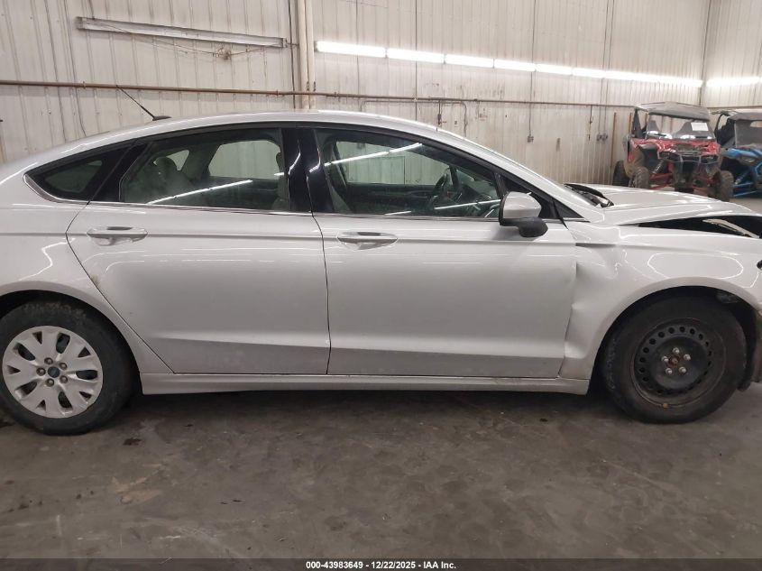 2019 Ford Fusion S VIN: 3FA6P0G75KR149408 Lot: 43983649