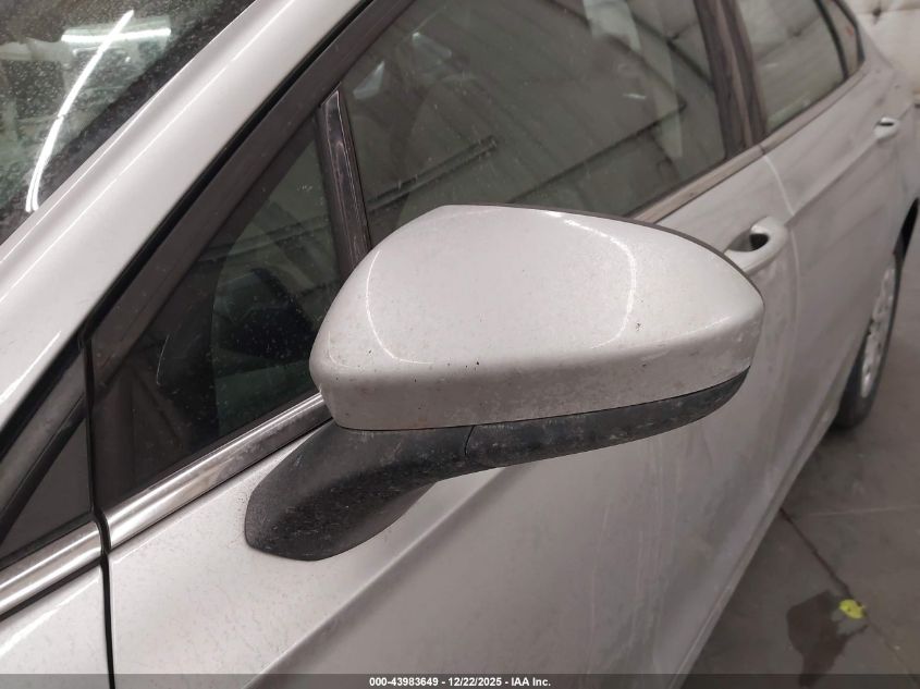 2019 Ford Fusion S VIN: 3FA6P0G75KR149408 Lot: 43983649