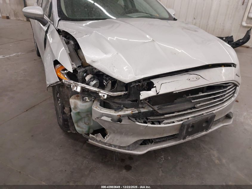 2019 Ford Fusion S VIN: 3FA6P0G75KR149408 Lot: 43983649