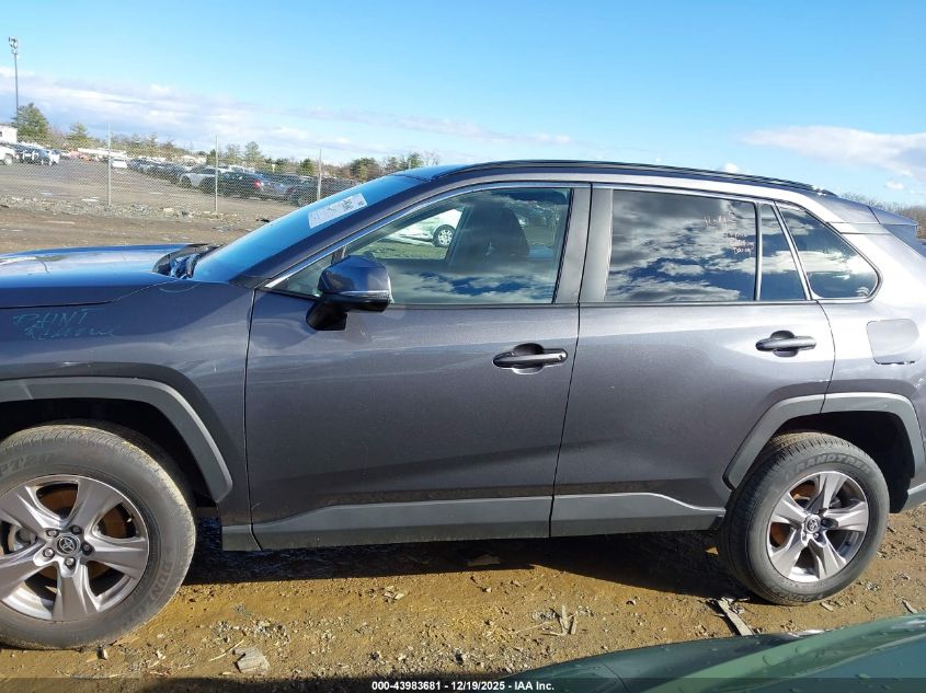 2025 Toyota Rav4 Xle VIN: 2T3W1RFV0SC310843 Lot: 43983681