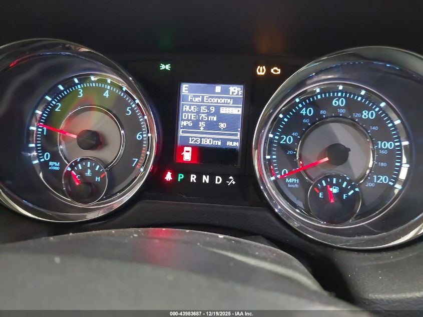 2011 Chrysler Town & Country Limited VIN: 2A4RR6DG8BR614403 Lot: 43983687